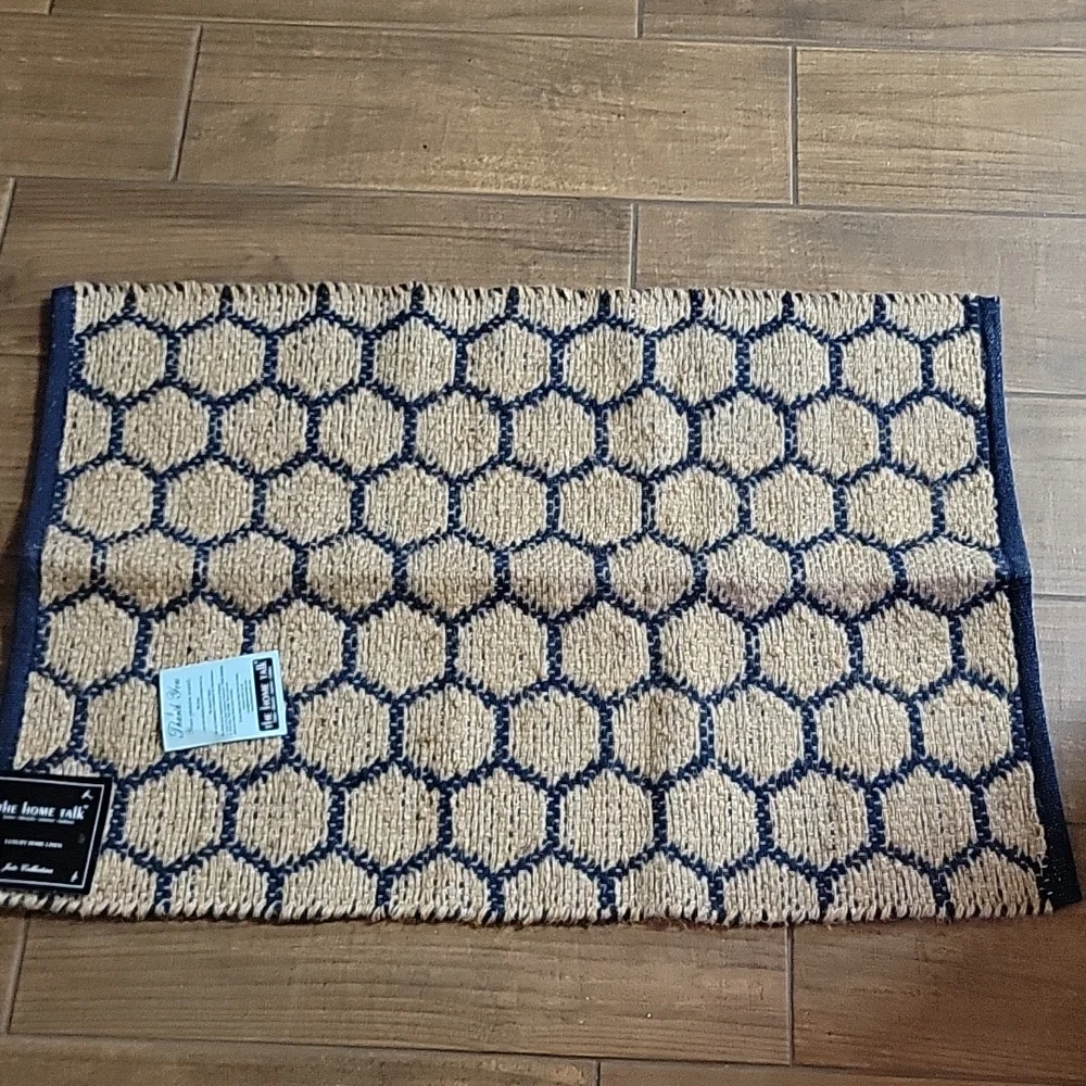 The Home Talk Jute Collection 2x3 ft hexagon reversible rug navy blue tan New…